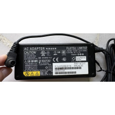 22) Fujitsu Adaptor 16V, 3.75A