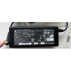 26) Delta Adaptor 19V, 3.42A