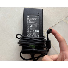 38) Li Shin Adaptor 19V, 4.74A
