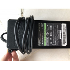 08) Sony Adaptor 19.5V, 6.2A